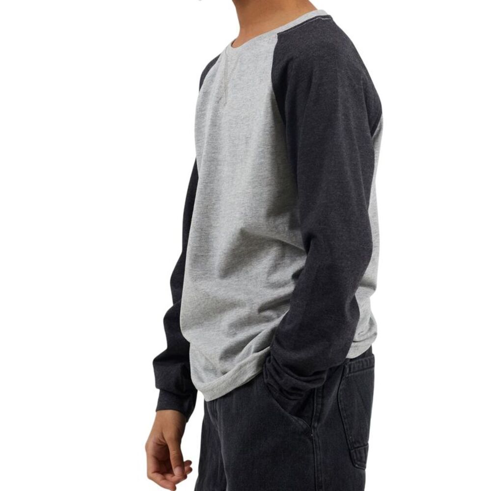 Brave Soul Boys  Long-Sleeved T-Shirt / Gray/Charcoal